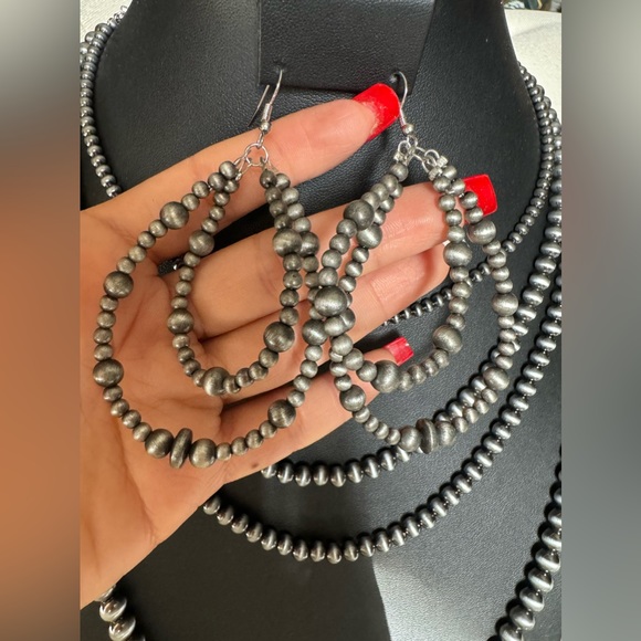 ✨Navajo Grey Western/Bohemian Necklace set Earrings and Necklace✨ - Picture 7 of 8